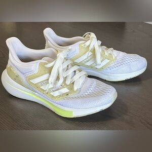Adidas Run Women's  White Running Training Shoes -SIZE8